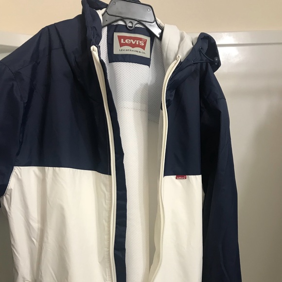 levi's windbreaker jacket